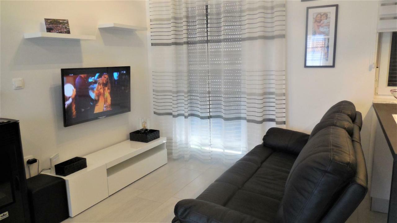 Apartment Histria Bale Exterior photo