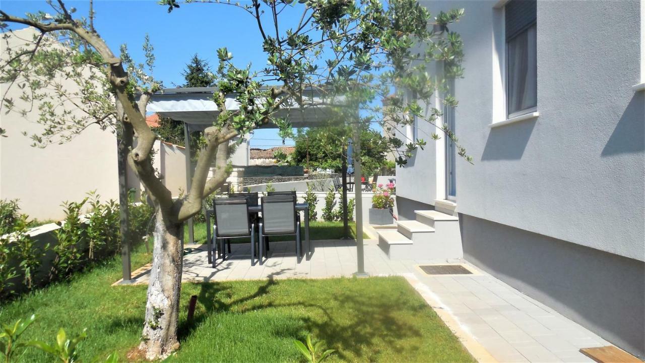 Apartment Histria Bale Exterior photo