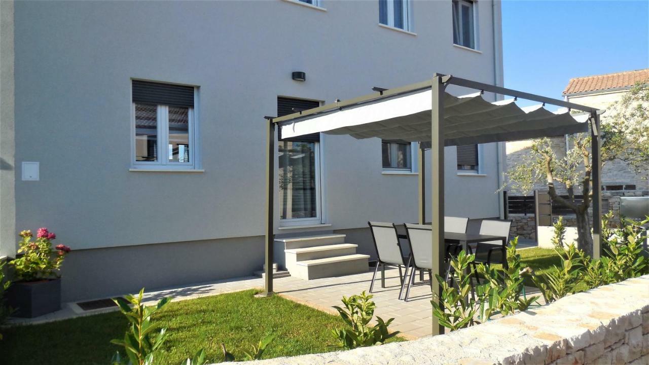Apartment Histria Bale Exterior photo